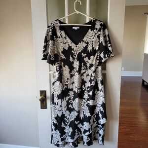 Dress Barn Women Black and White Business Casual Floral Dress Size 20W